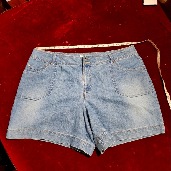 NWOT ... Just My Size (JMS) Jeans shorts - Picture 2 of 7